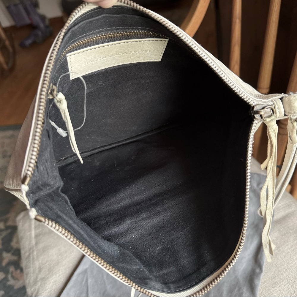 BALENCIAGA 2004/05 City/First Moto Flat Case Clutch w/Strap in White - Picture 6 of 16